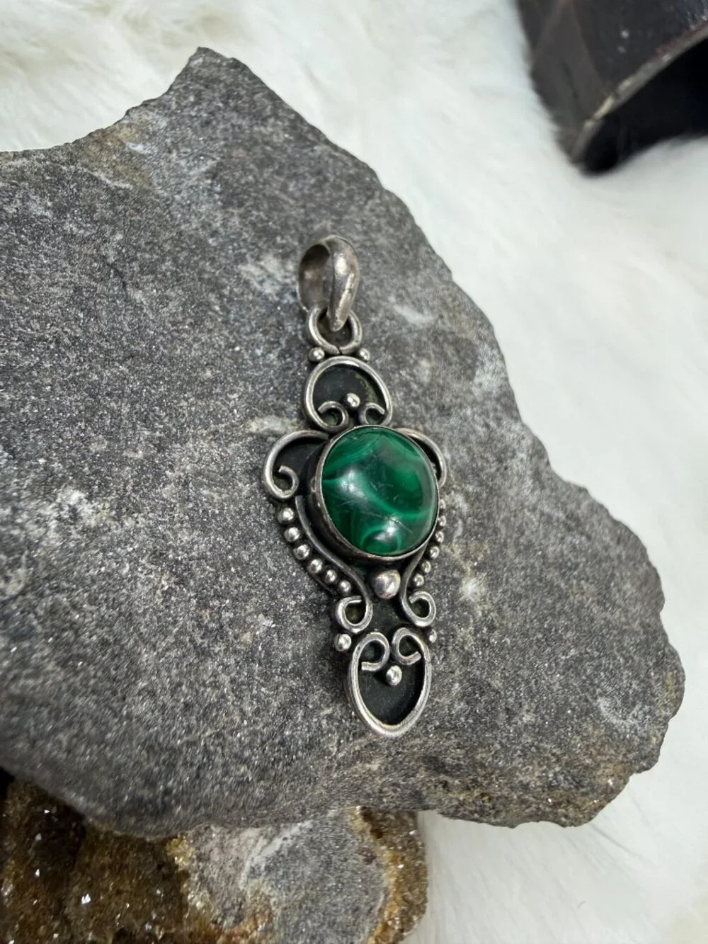 Vintage Sterling Silver Malachite Pendant 1.5